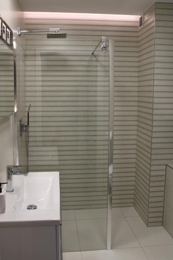 Apartment Black-niska Z Garazem Podziemnym Kielce